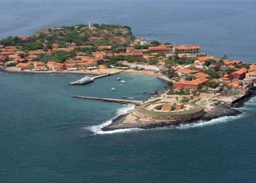 Tourisme-hotel-plage-culture-vacance-parcs-LEUKSENEGAL-Senegal-Afrique-Ile-de-Goree